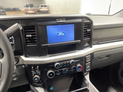 2026 Ford Super Duty F-350 DRW XLT