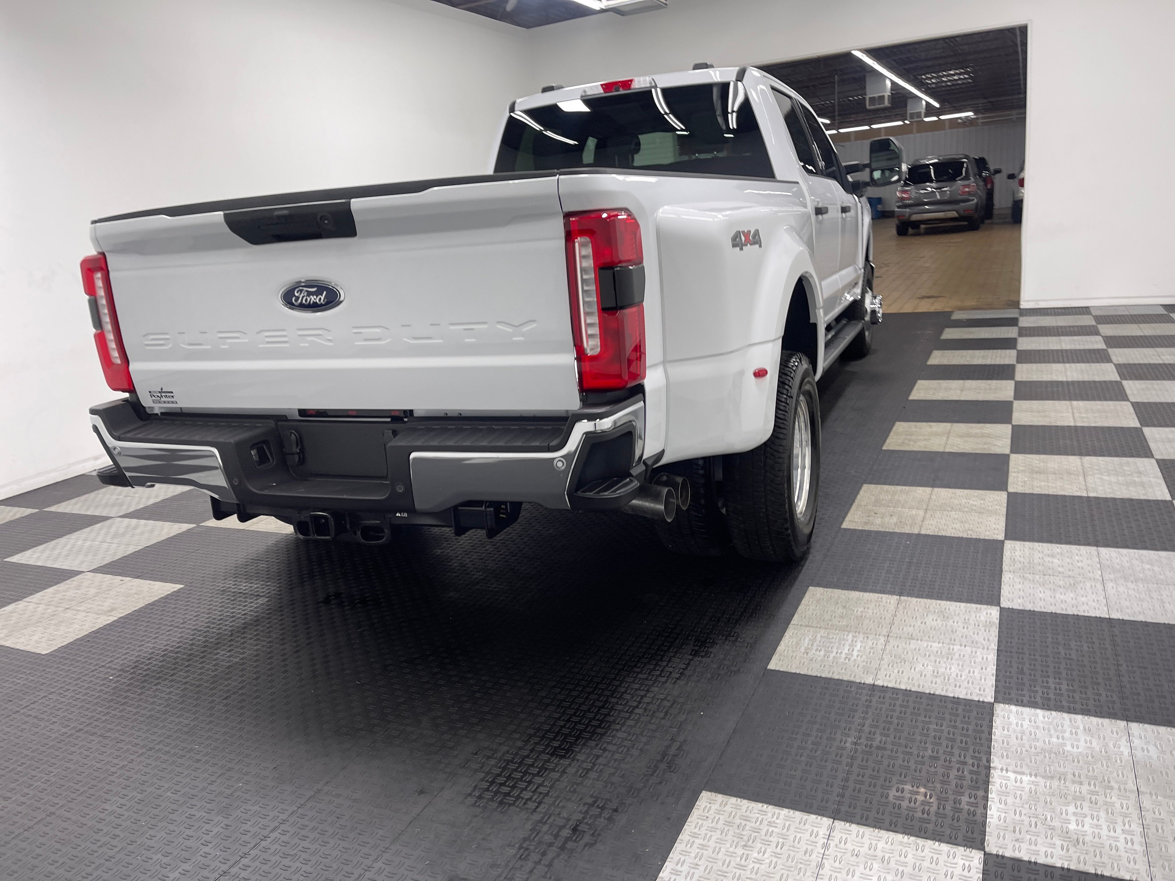 2026 Ford Super Duty F-350 DRW XLT