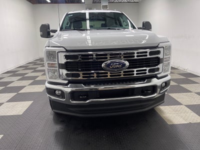 2026 Ford Super Duty F-350 DRW XLT
