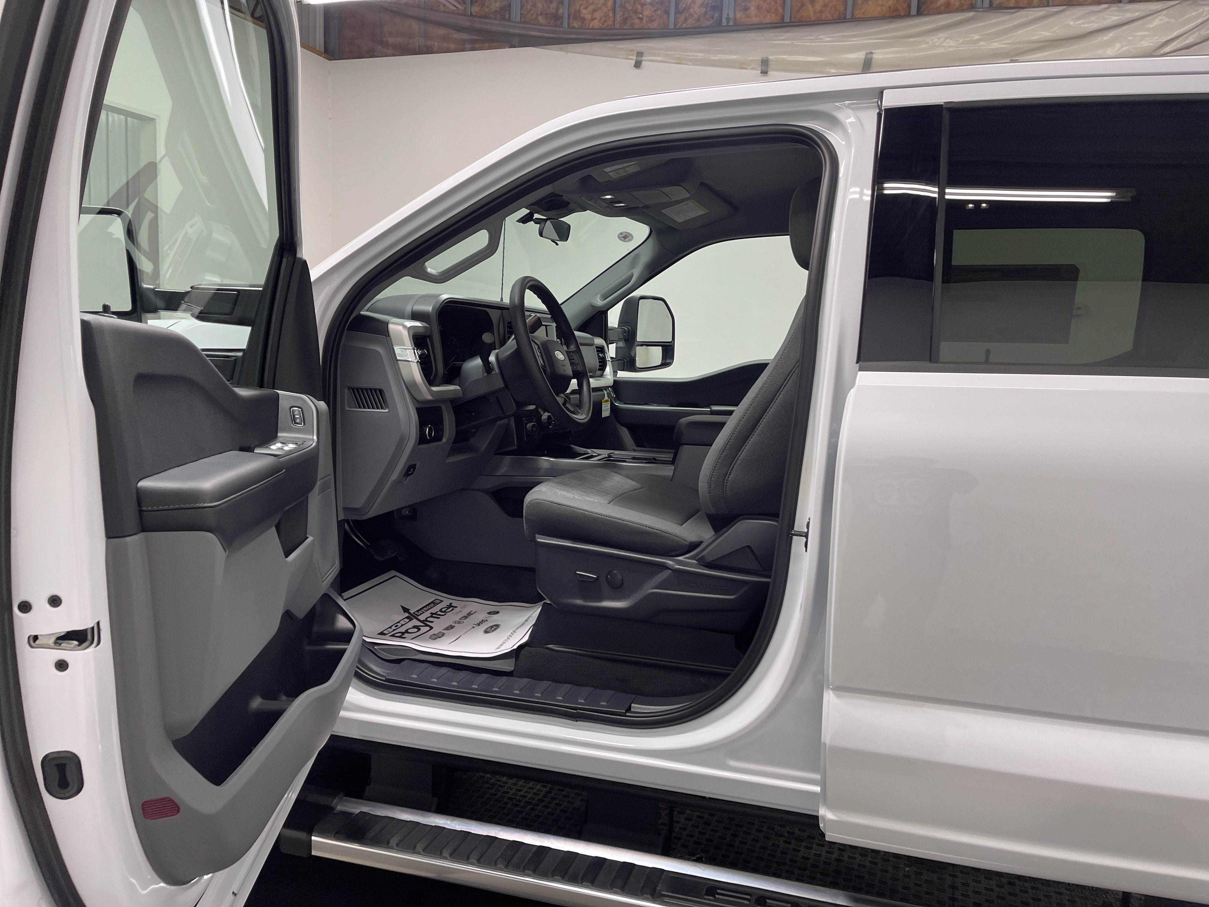 2026 Ford Super Duty F-350 DRW XLT