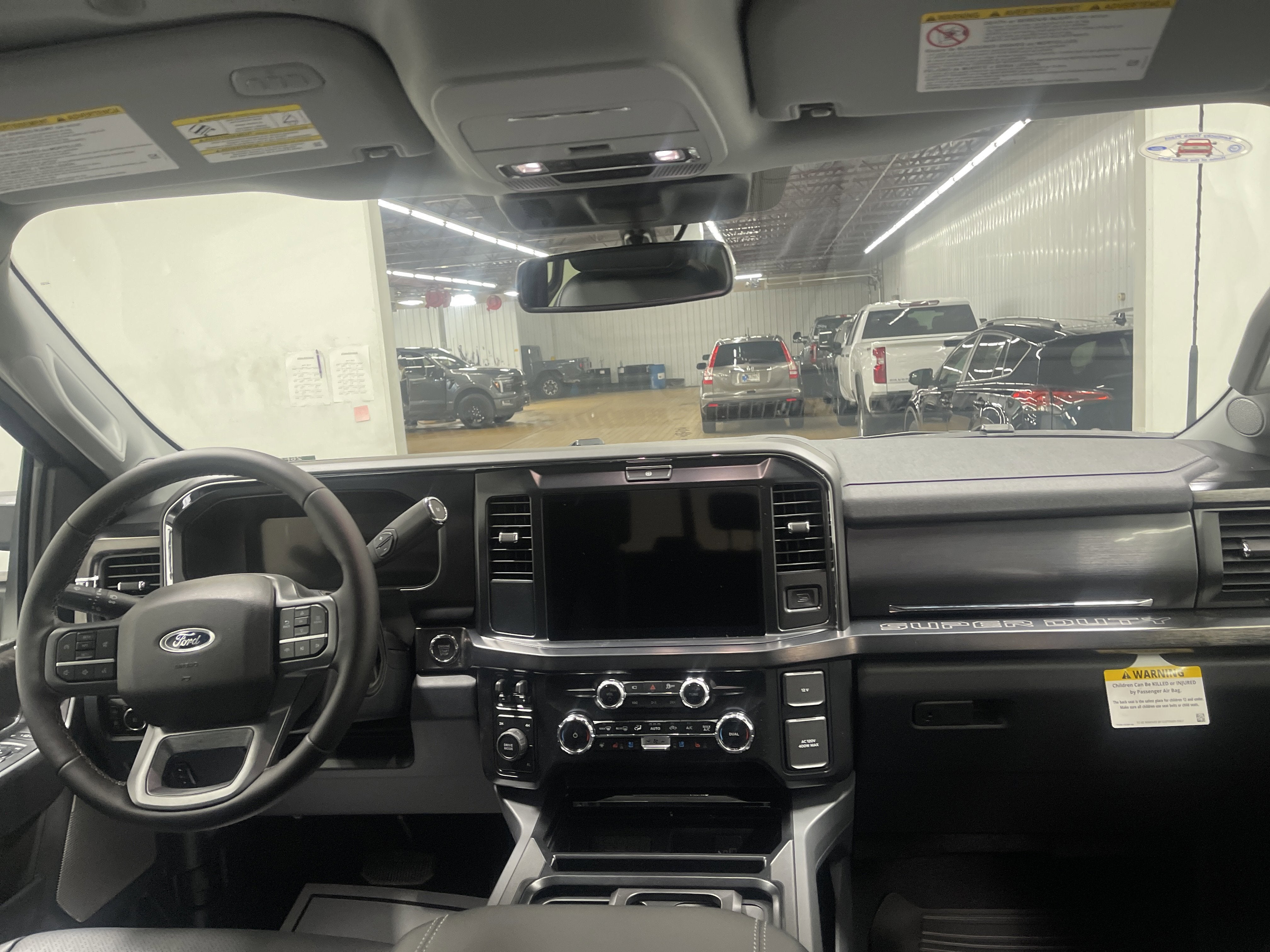 2026 Ford Super Duty F-350 DRW LARIAT