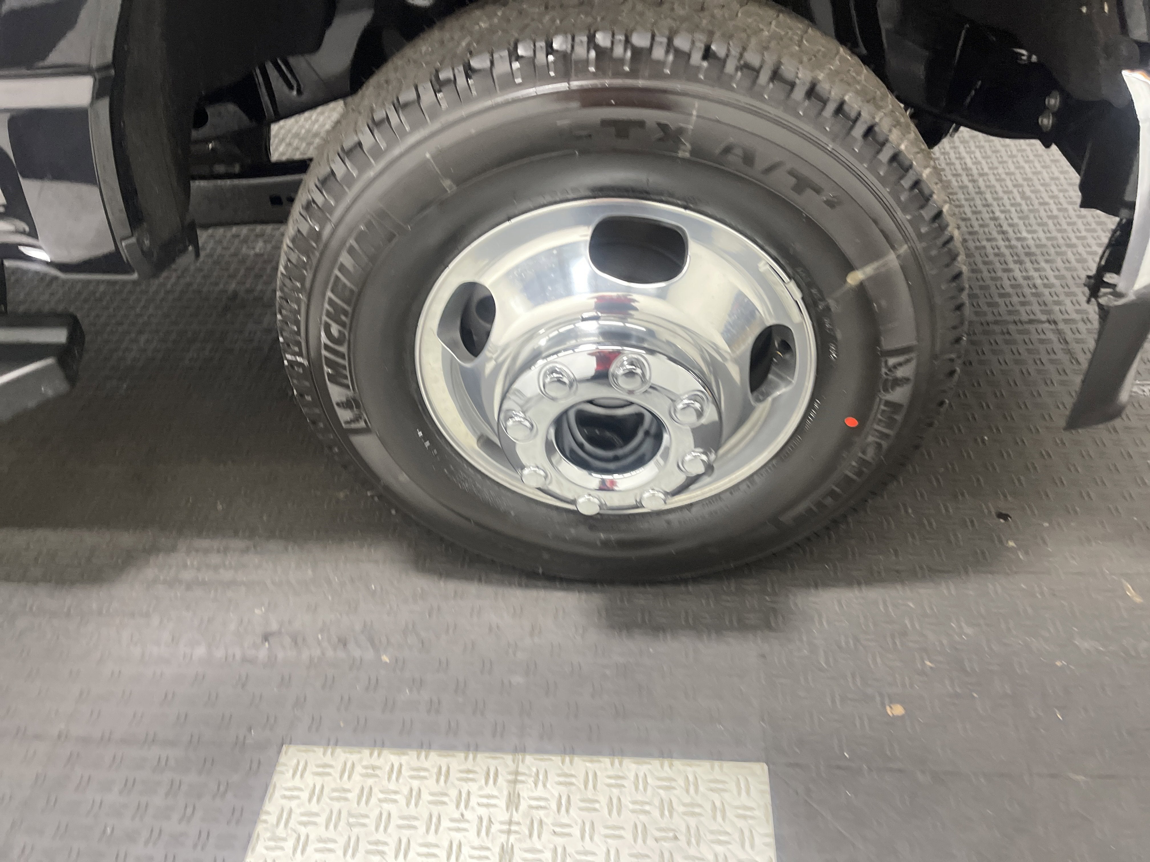 2026 Ford Super Duty F-350 DRW LARIAT