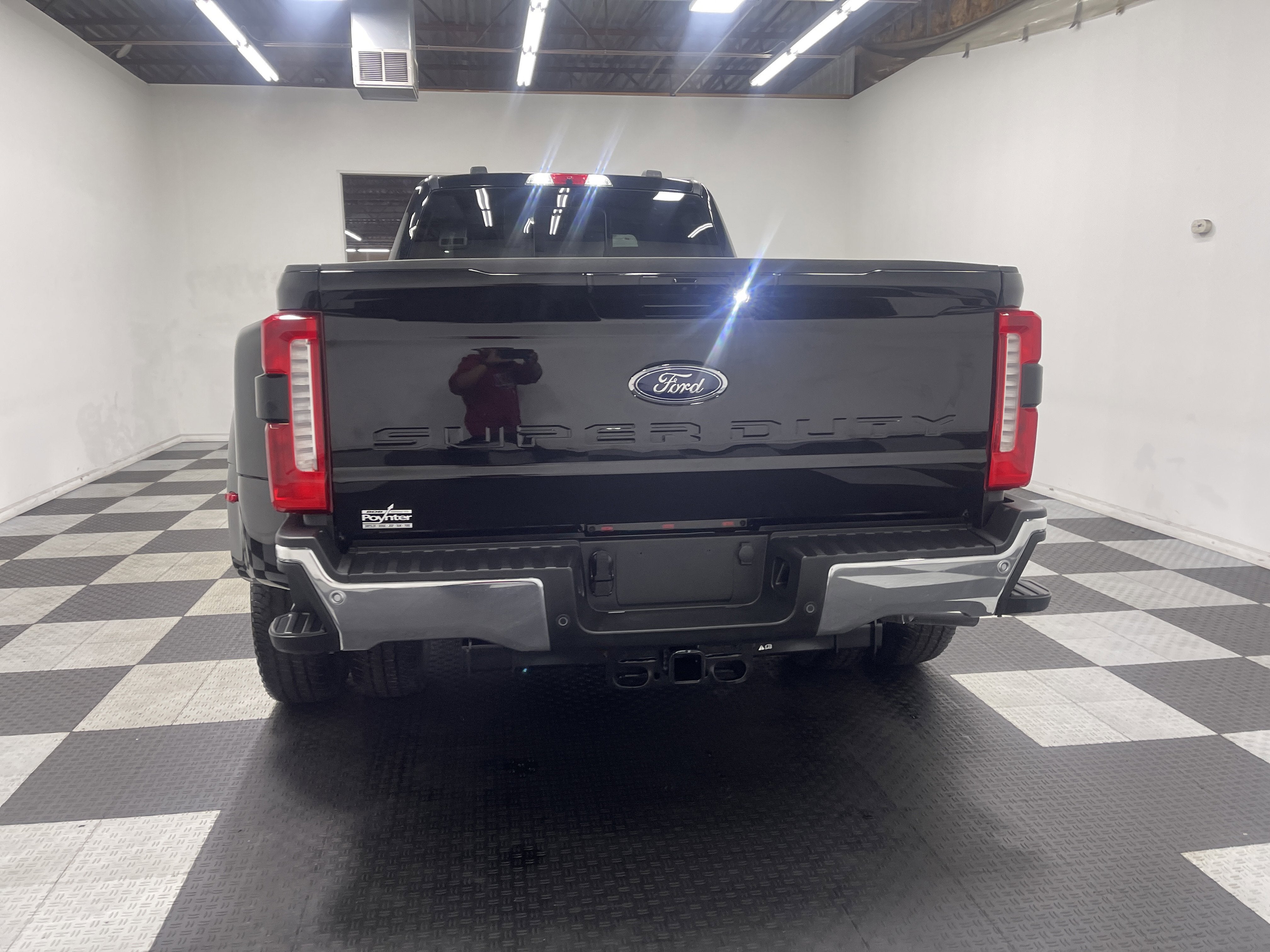 2026 Ford Super Duty F-350 DRW LARIAT