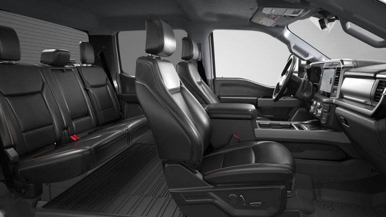 2026 Ford Super Duty F-350 DRW LARIAT