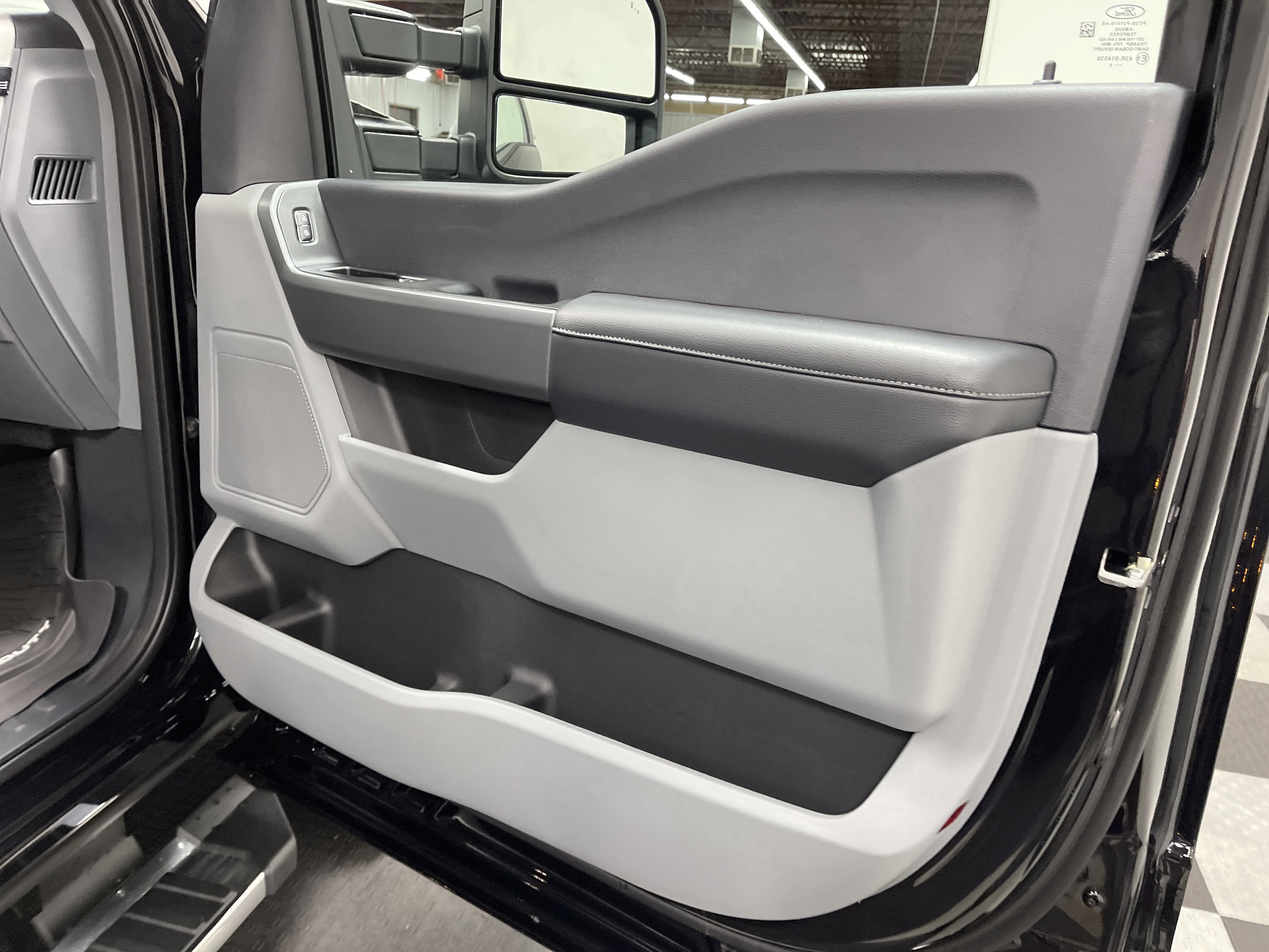2026 Ford Super Duty F-350 DRW XLT