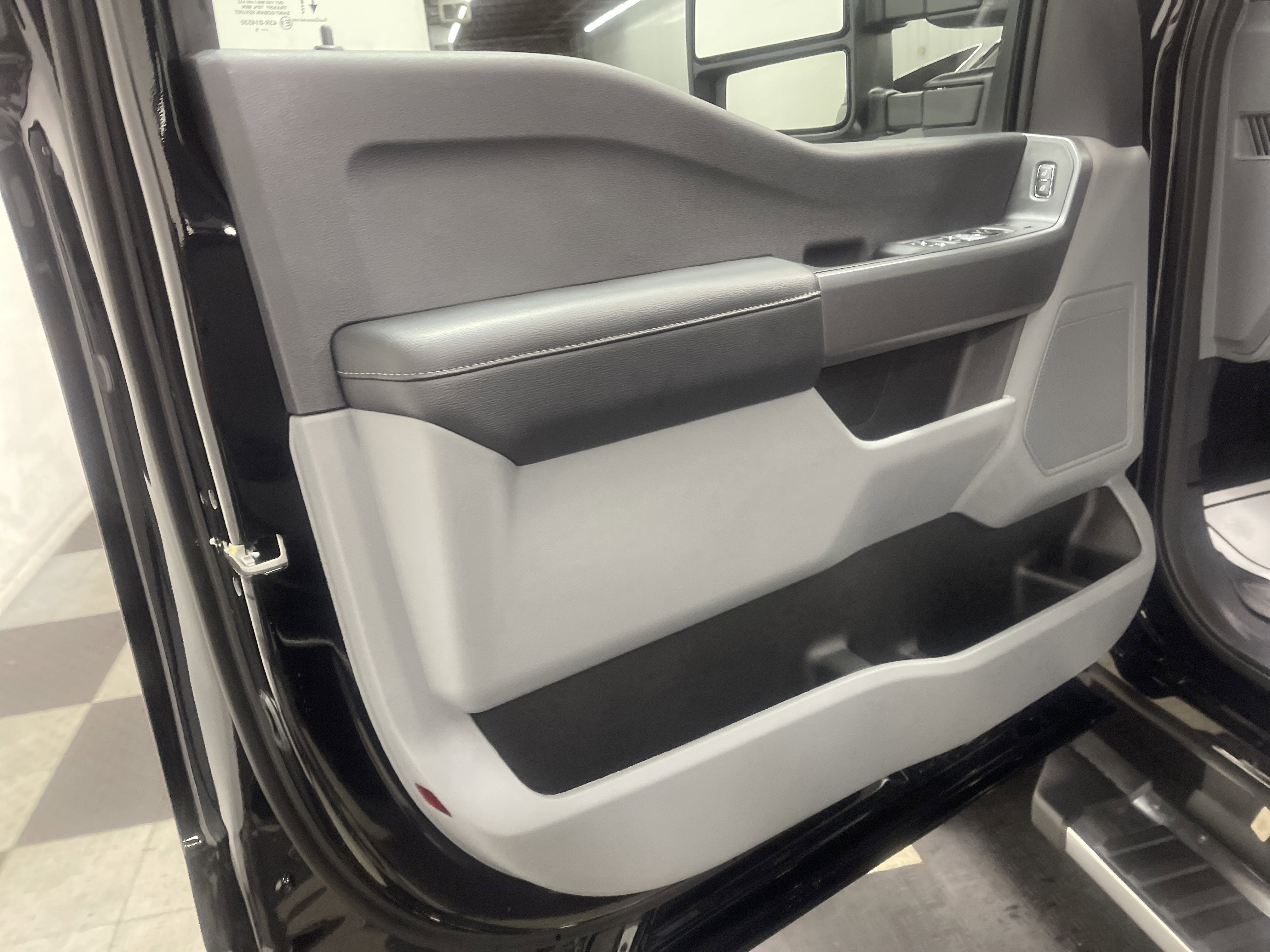 2026 Ford Super Duty F-350 DRW XLT