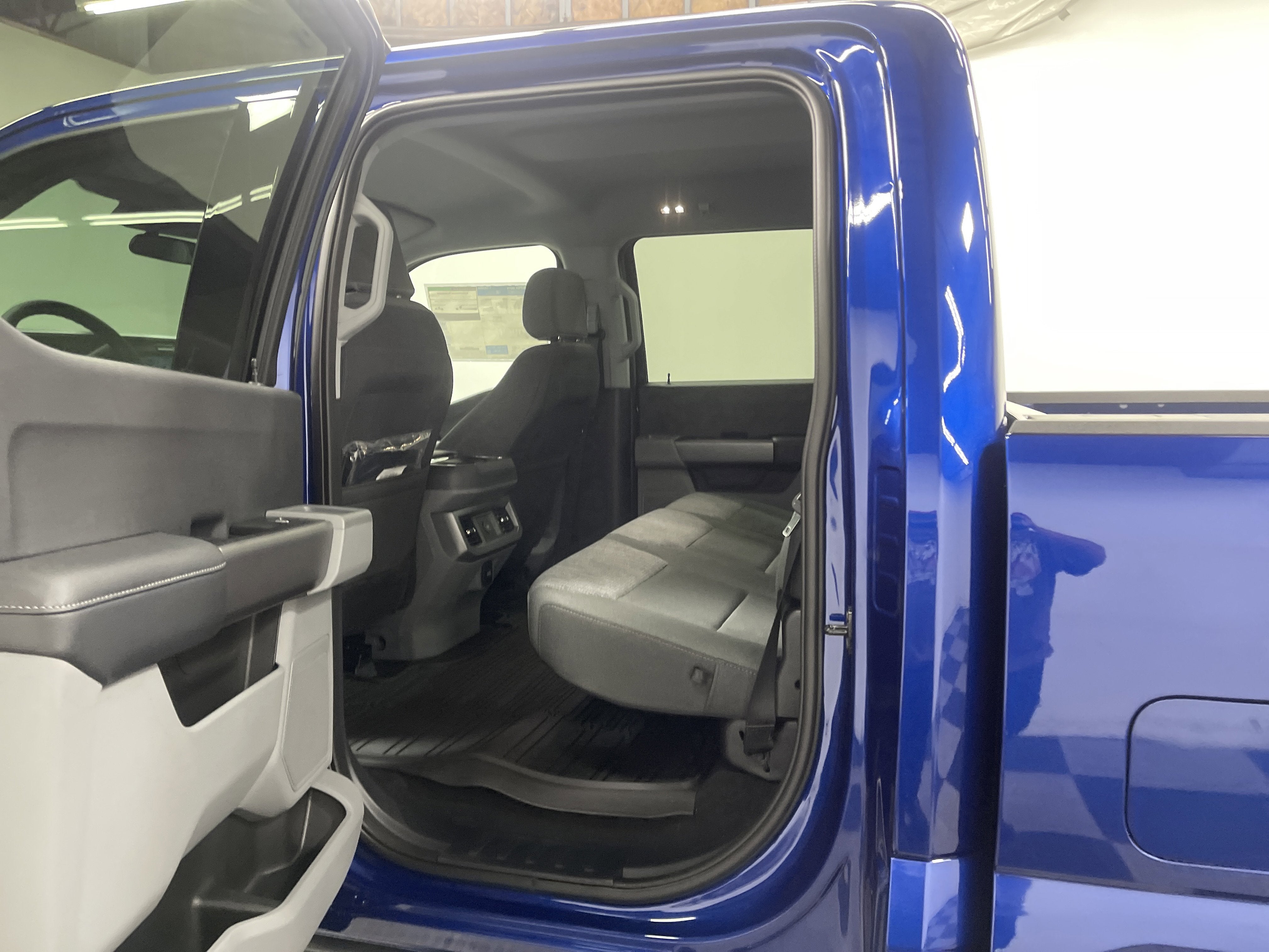 2026 Ford Super Duty F-350 DRW XLT