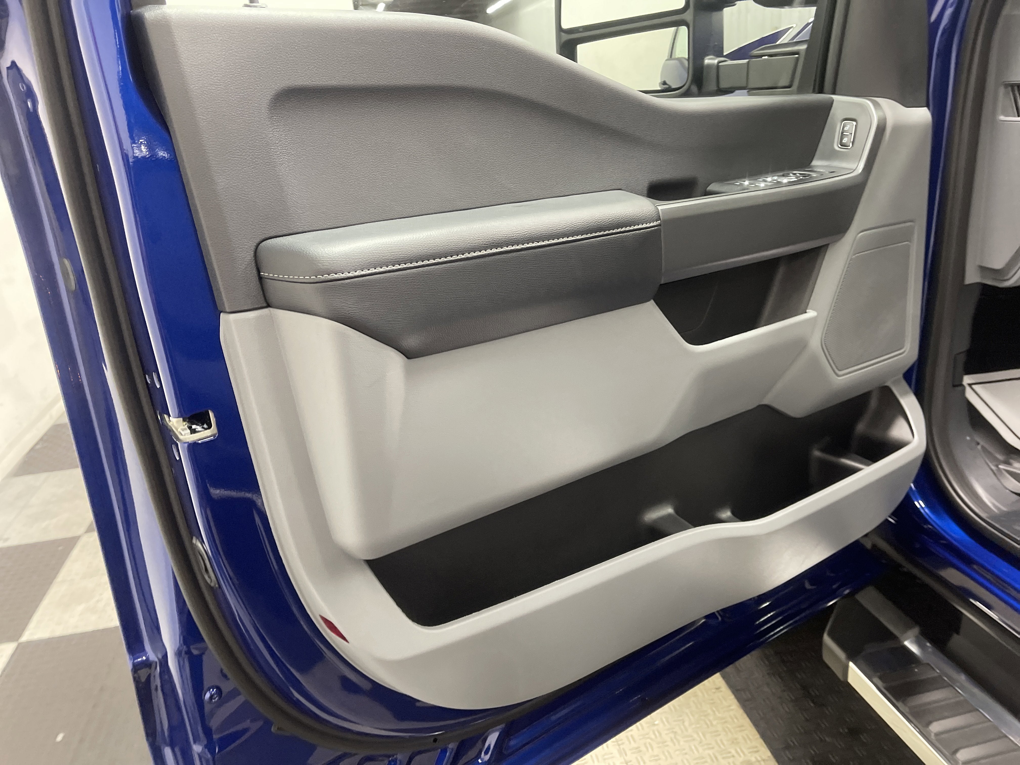 2026 Ford Super Duty F-350 DRW XLT