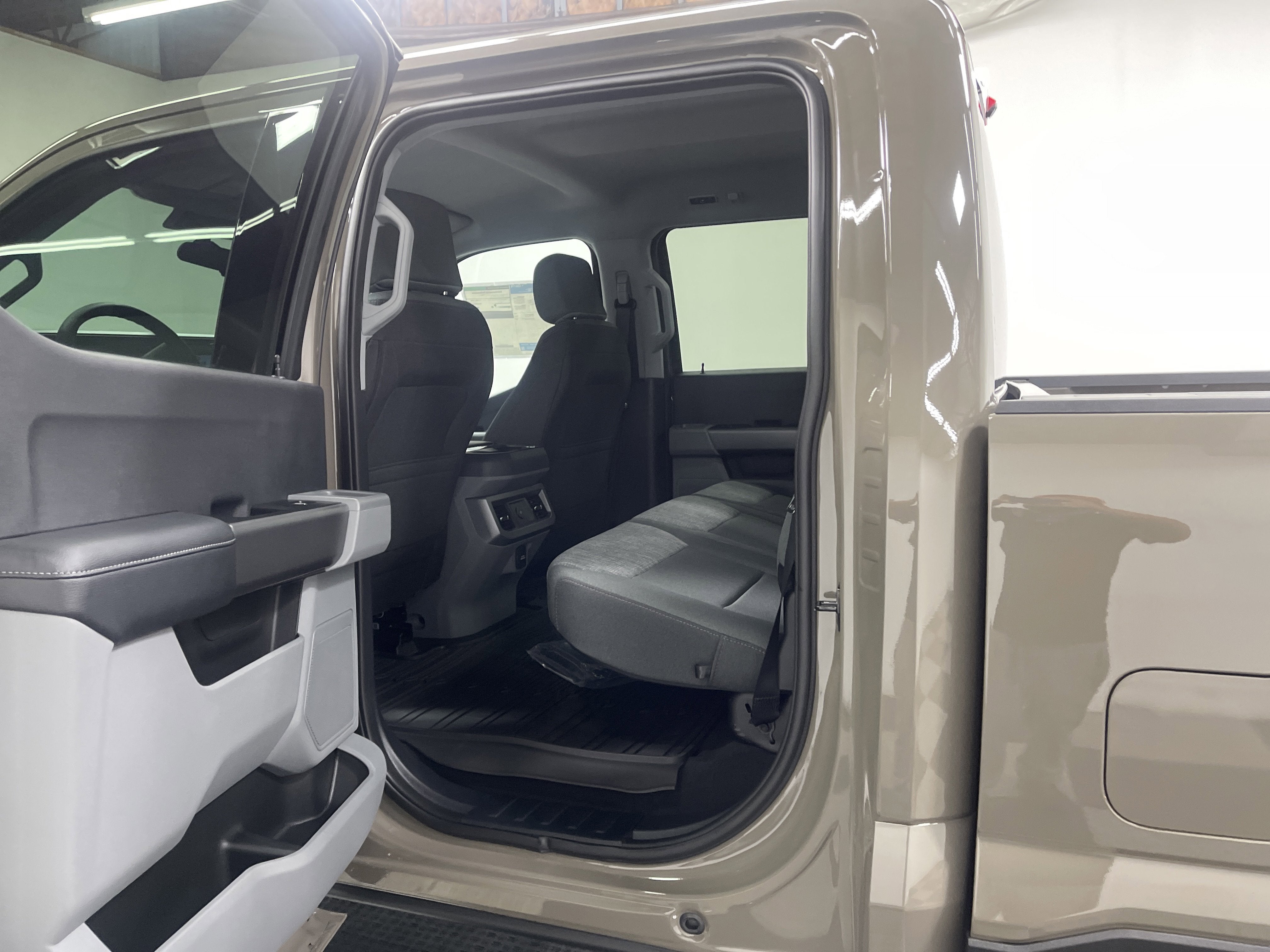 2026 Ford Super Duty F-350 DRW XLT