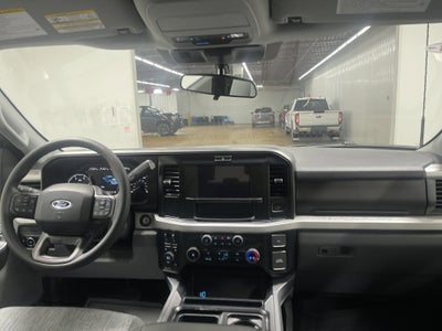 2026 Ford Super Duty F-350 DRW XLT