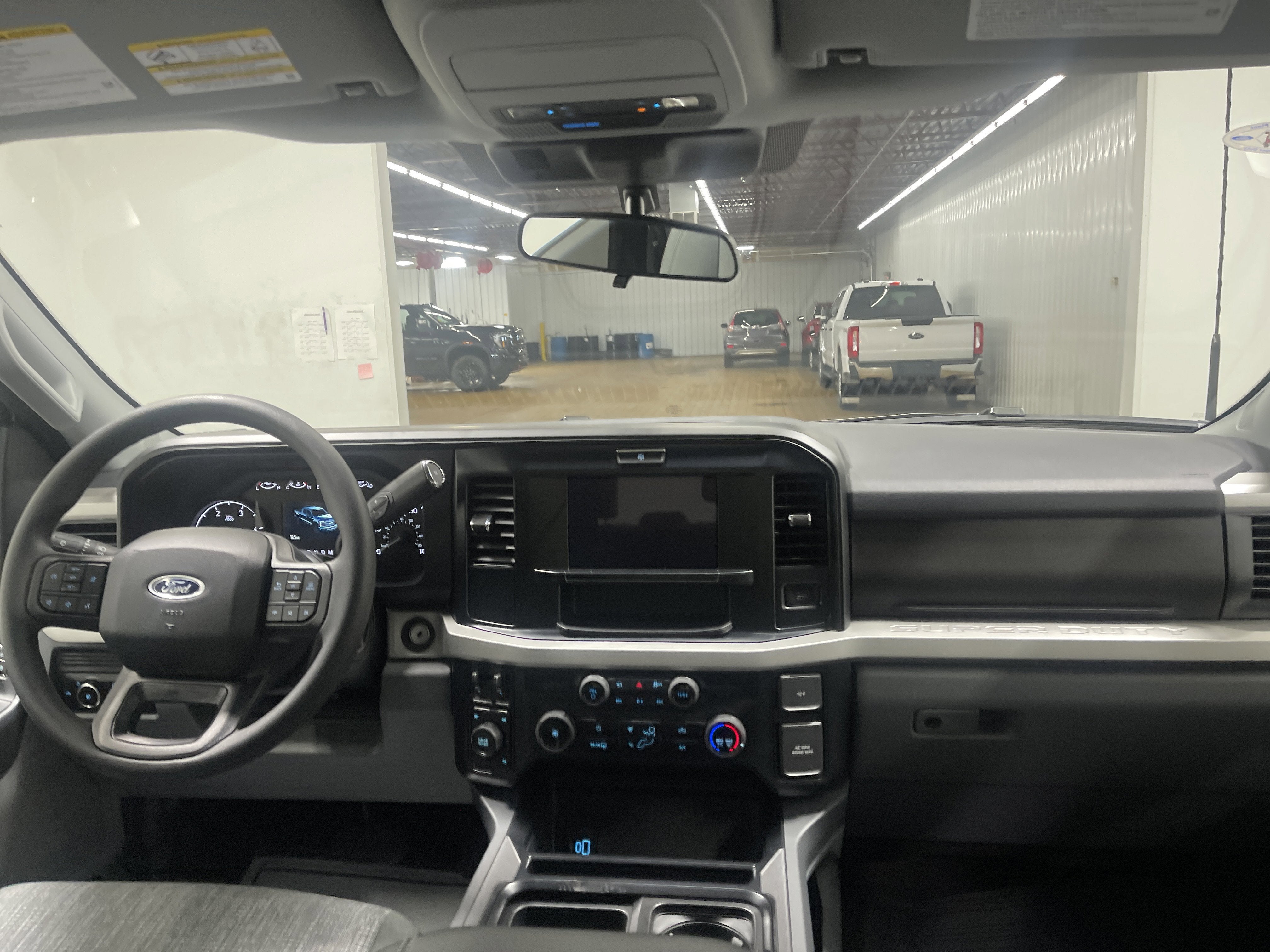 2026 Ford Super Duty F-350 DRW XLT