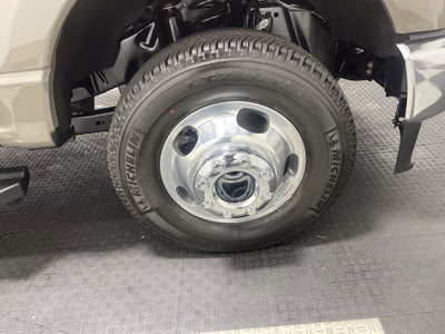 2026 Ford Super Duty F-350 DRW XLT