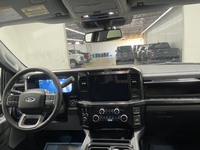 2026 Ford Super Duty F-350 DRW LARIAT