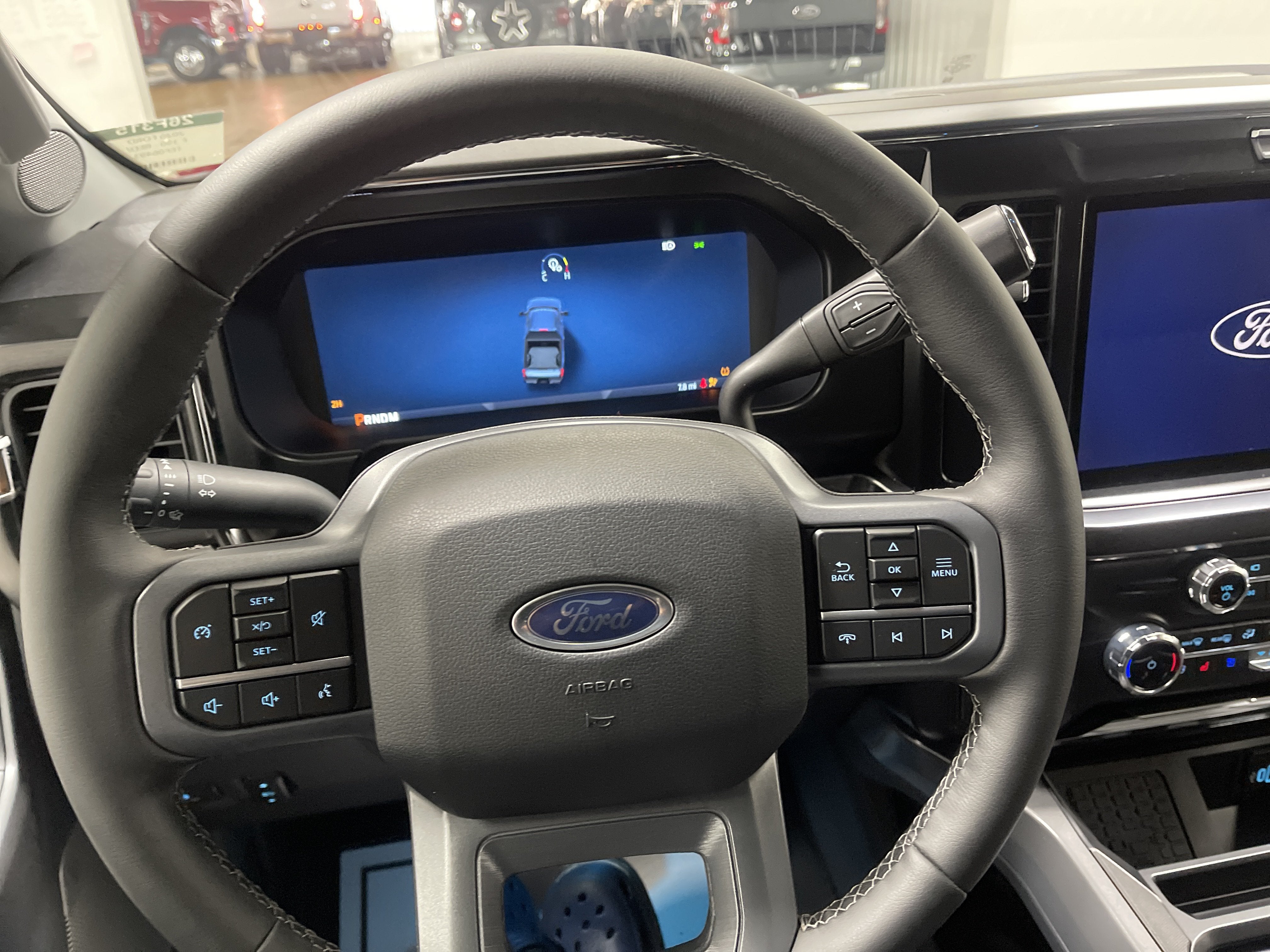 2026 Ford Super Duty F-350 DRW LARIAT