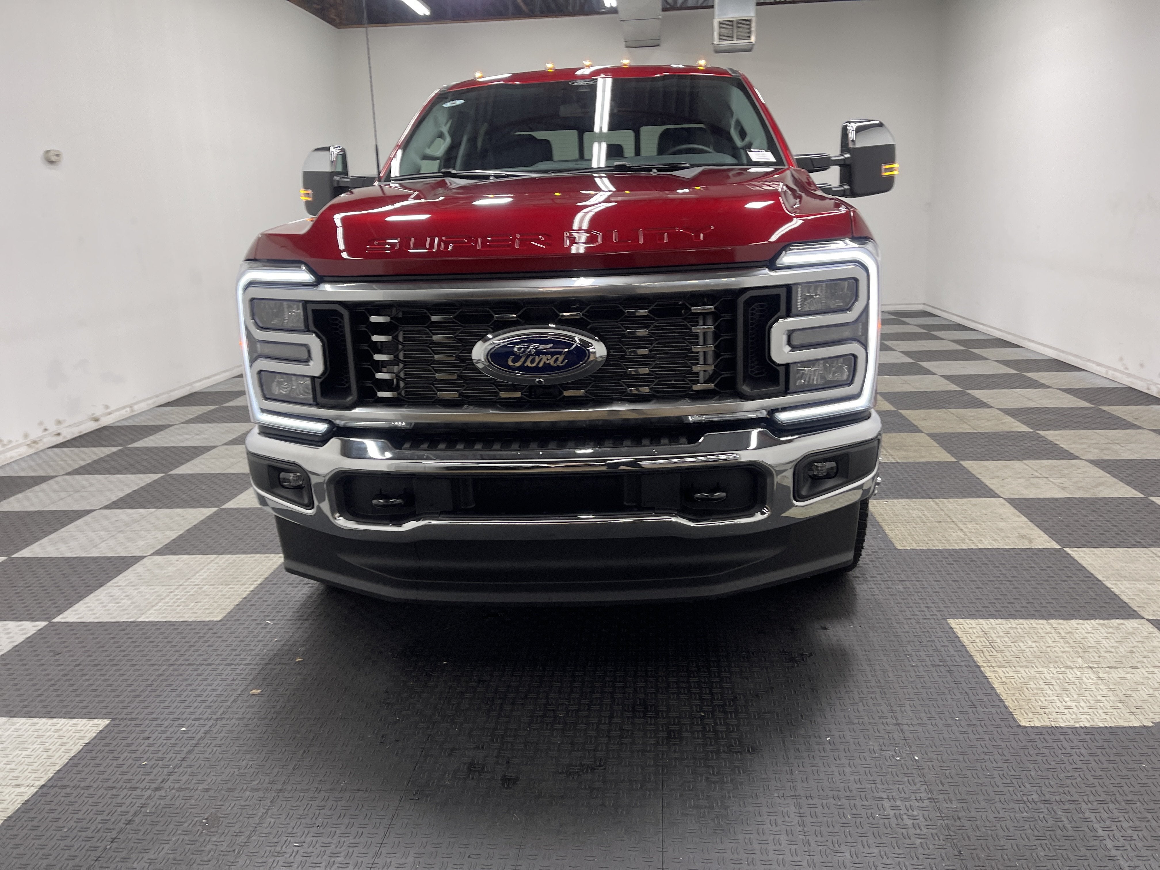 2026 Ford Super Duty F-350 DRW LARIAT