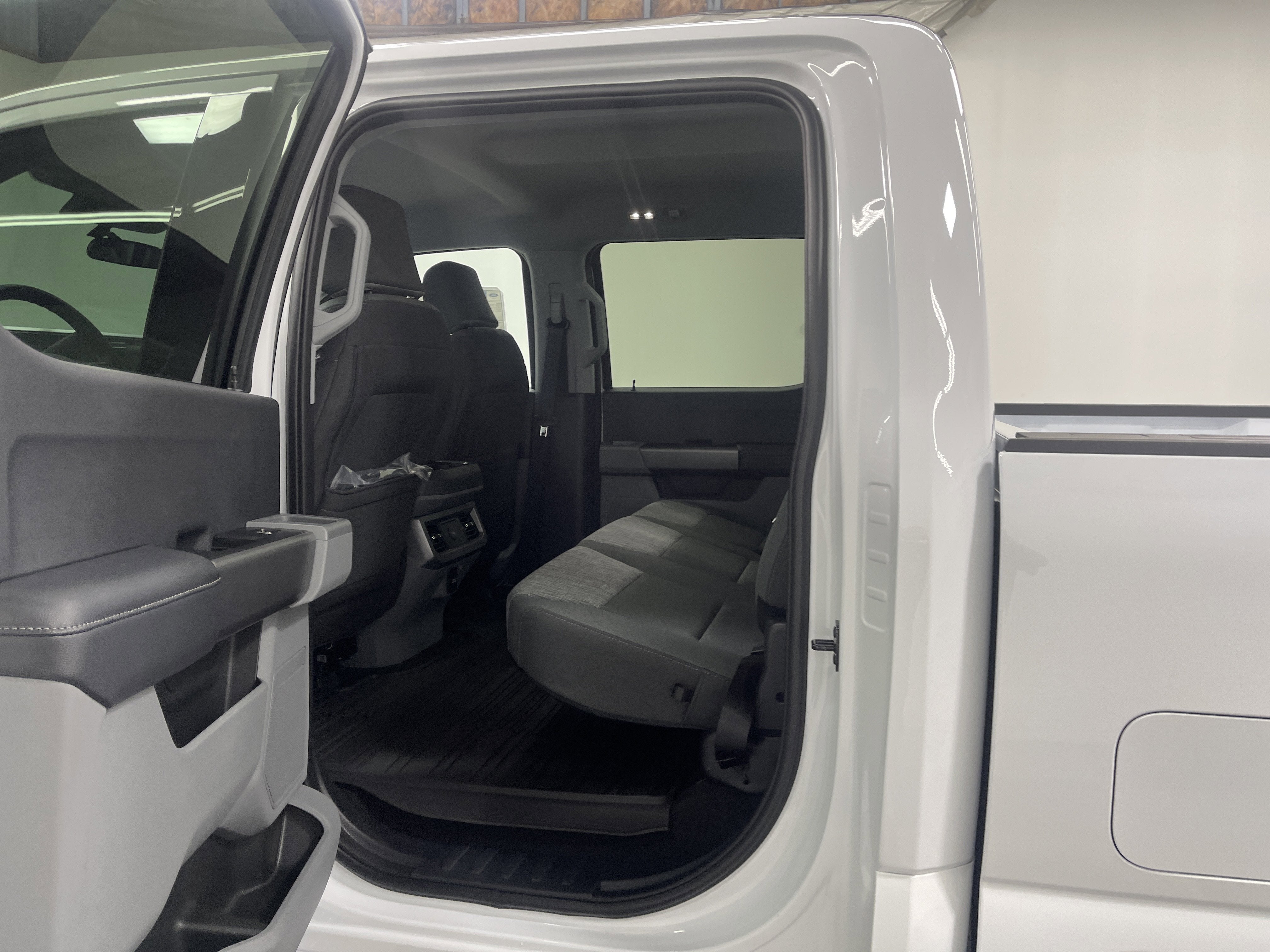 2026 Ford Super Duty F-350 DRW XLT