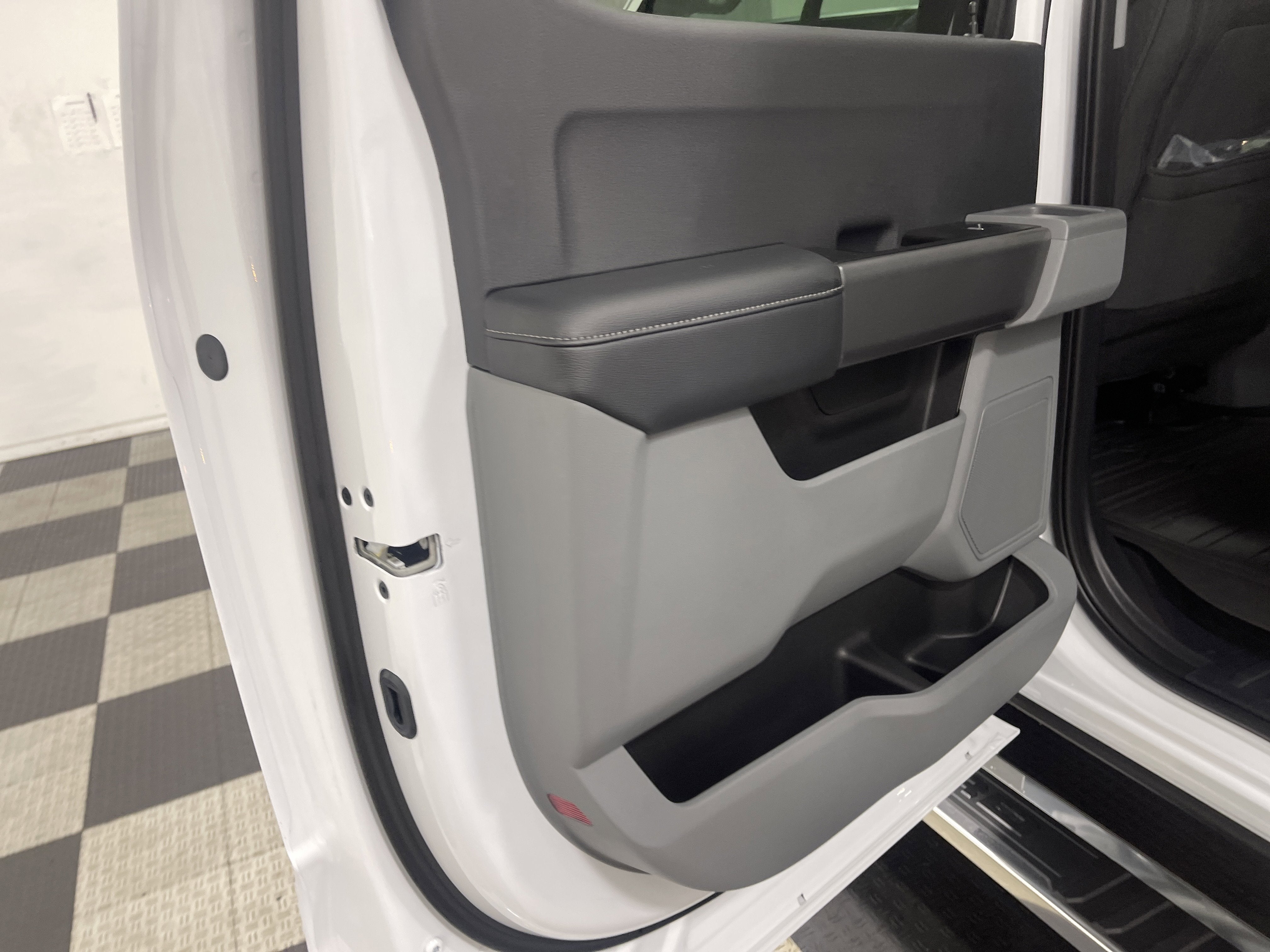 2026 Ford Super Duty F-350 DRW XLT