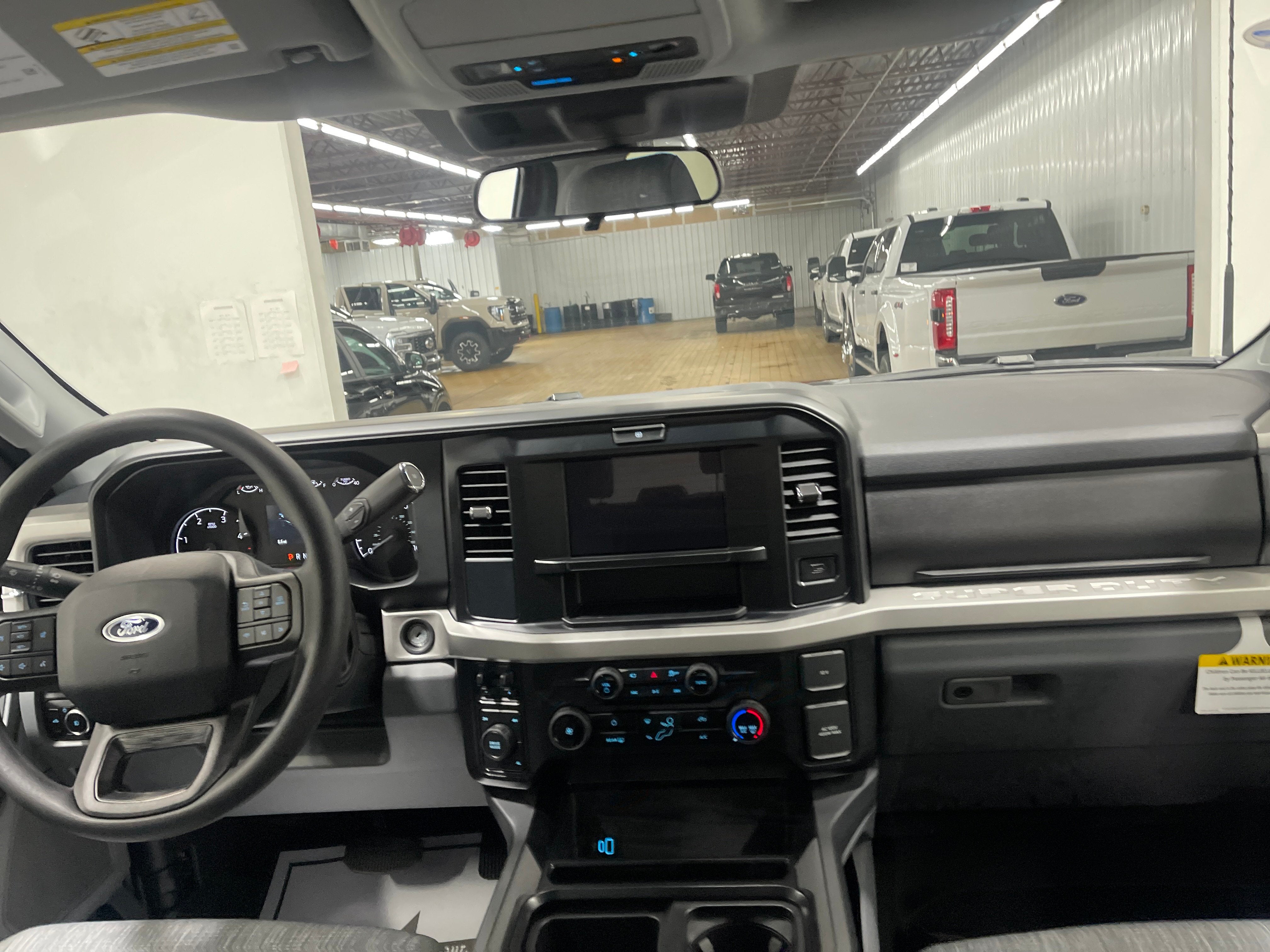 2026 Ford Super Duty F-350 DRW XLT