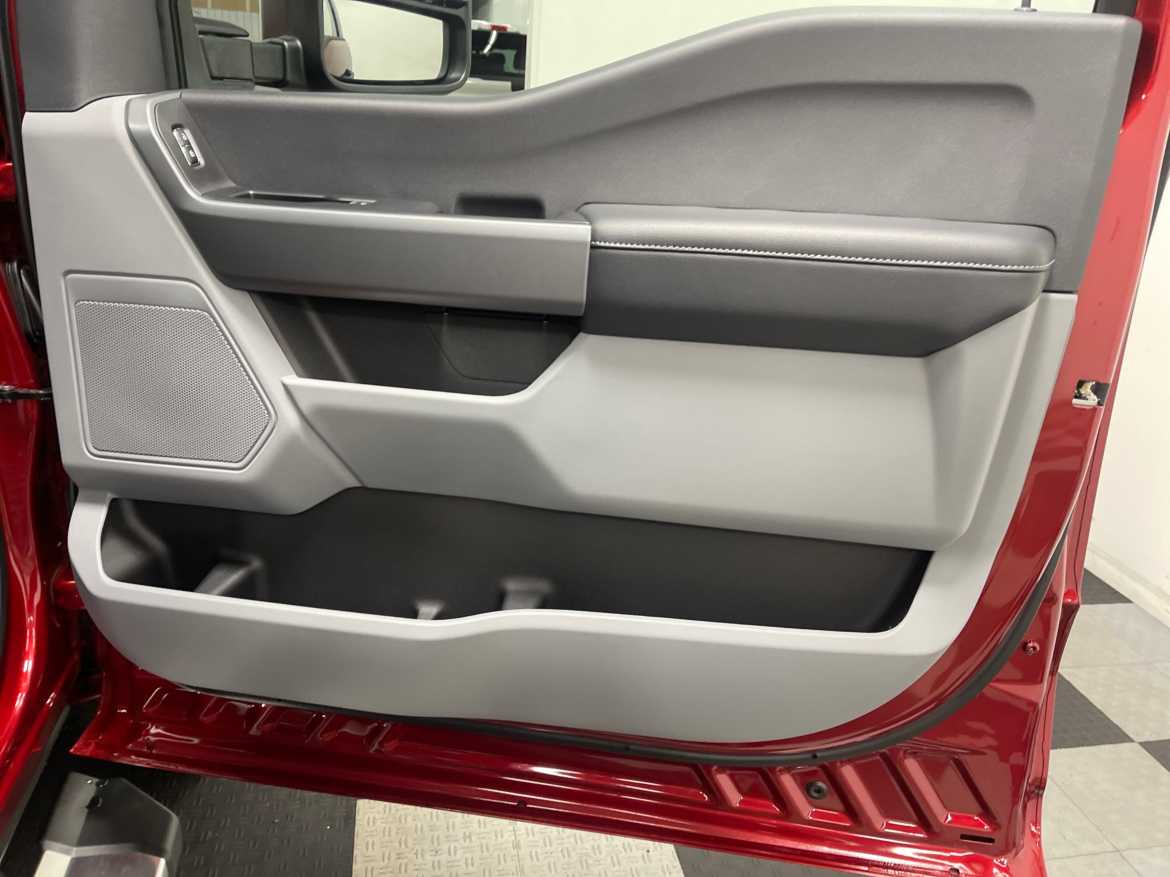 2026 Ford Super Duty F-350 DRW XLT