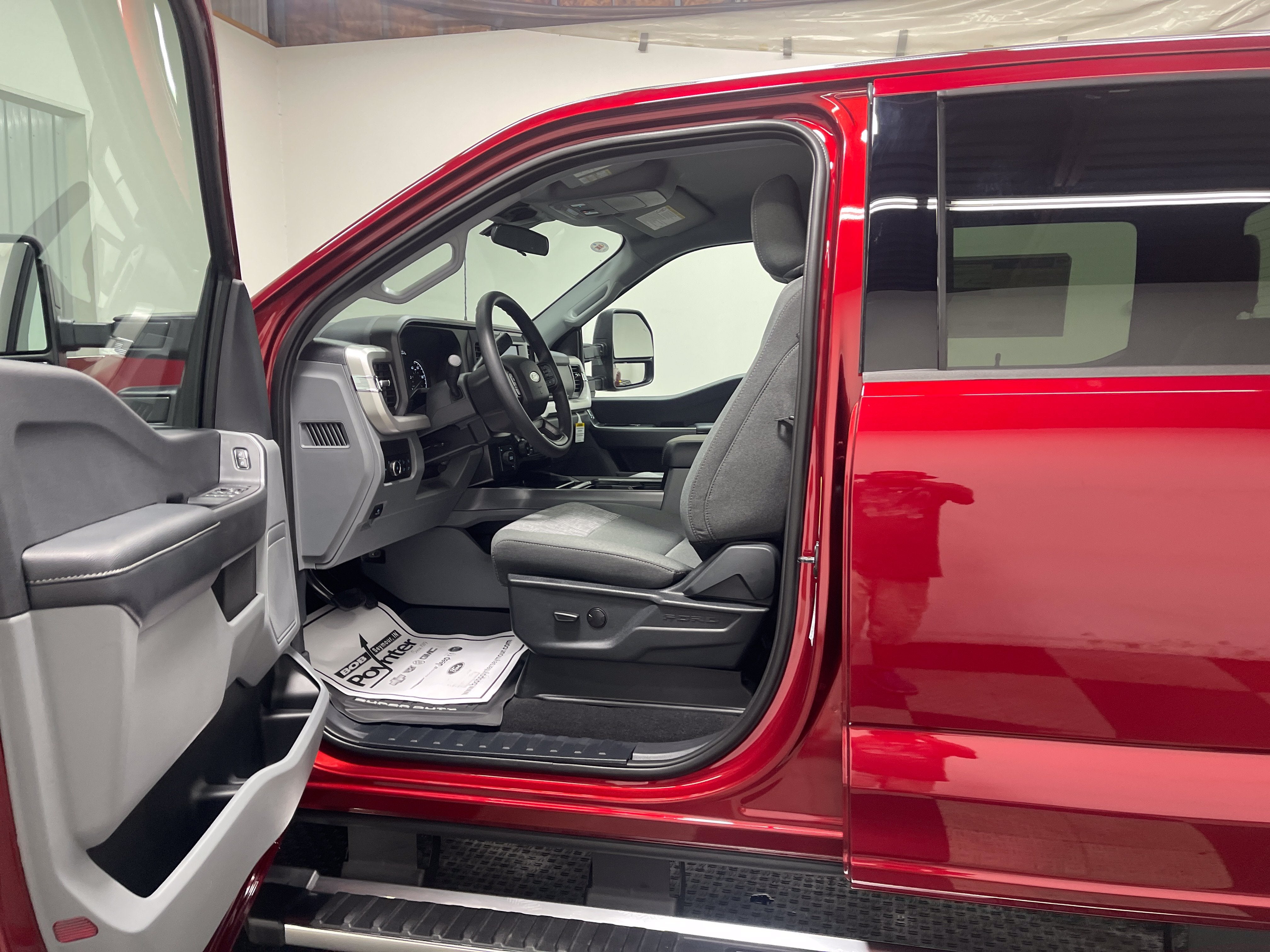 2026 Ford Super Duty F-350 DRW XLT