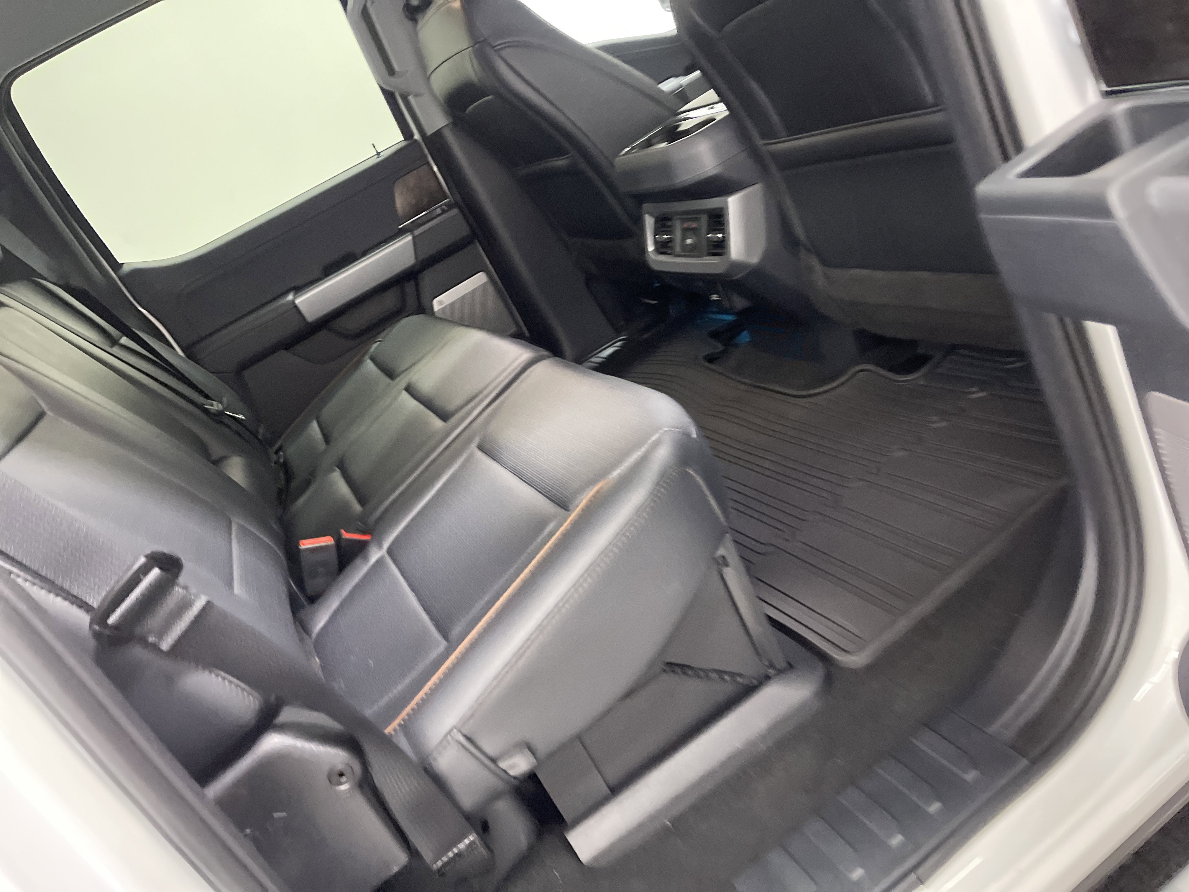 2026 Ford Super Duty F-350 DRW LARIAT