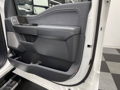 2026 Ford Super Duty F-350 DRW LARIAT