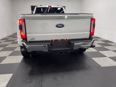 2026 Ford Super Duty F-350 DRW LARIAT