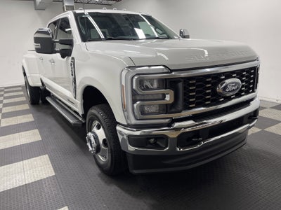 2026 Ford Super Duty F-350 DRW LARIAT