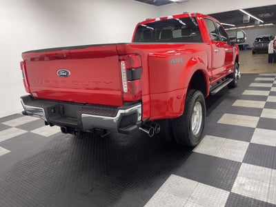 2026 Ford Super Duty F-350 DRW LARIAT