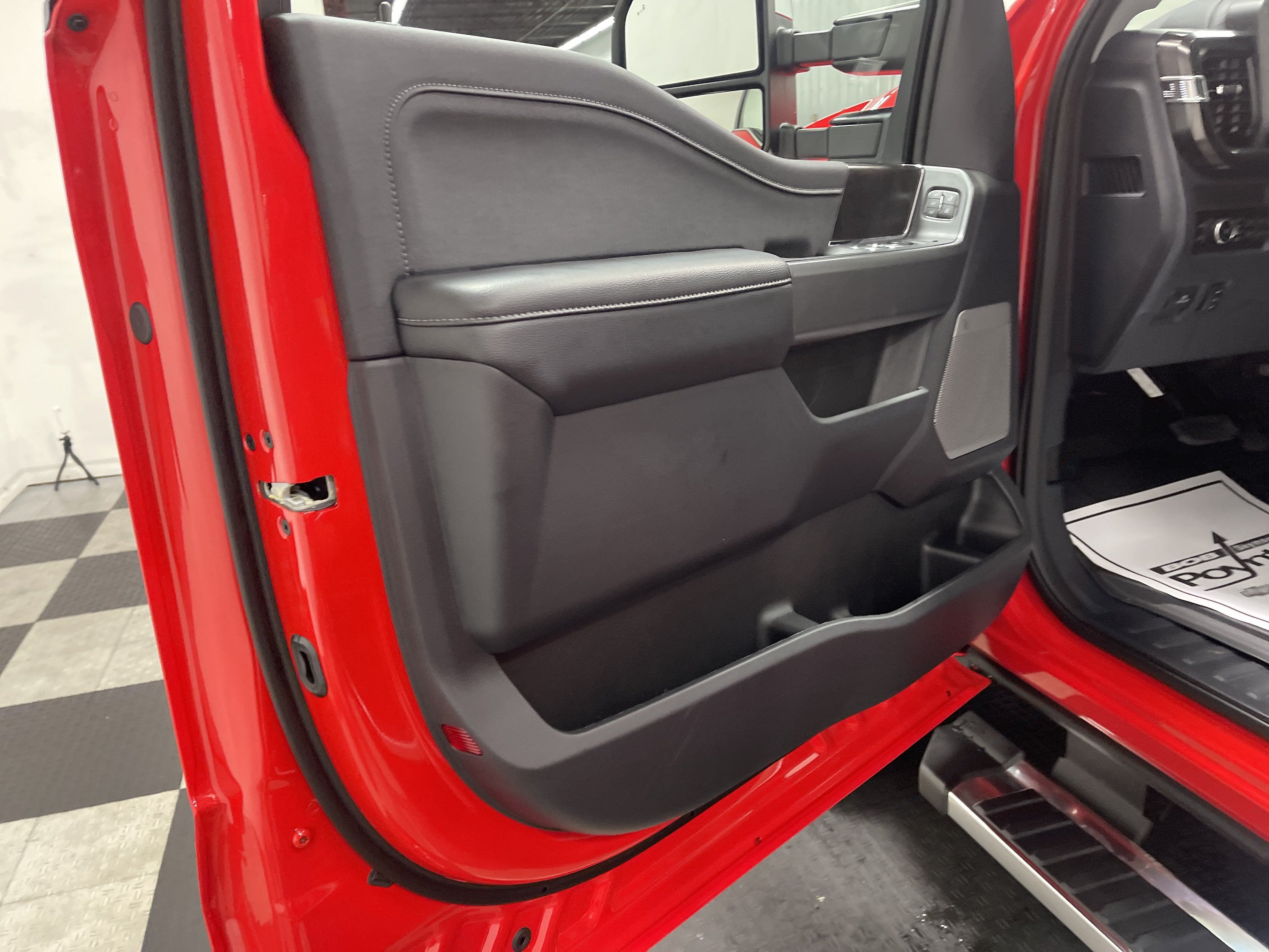 2026 Ford Super Duty F-350 DRW LARIAT