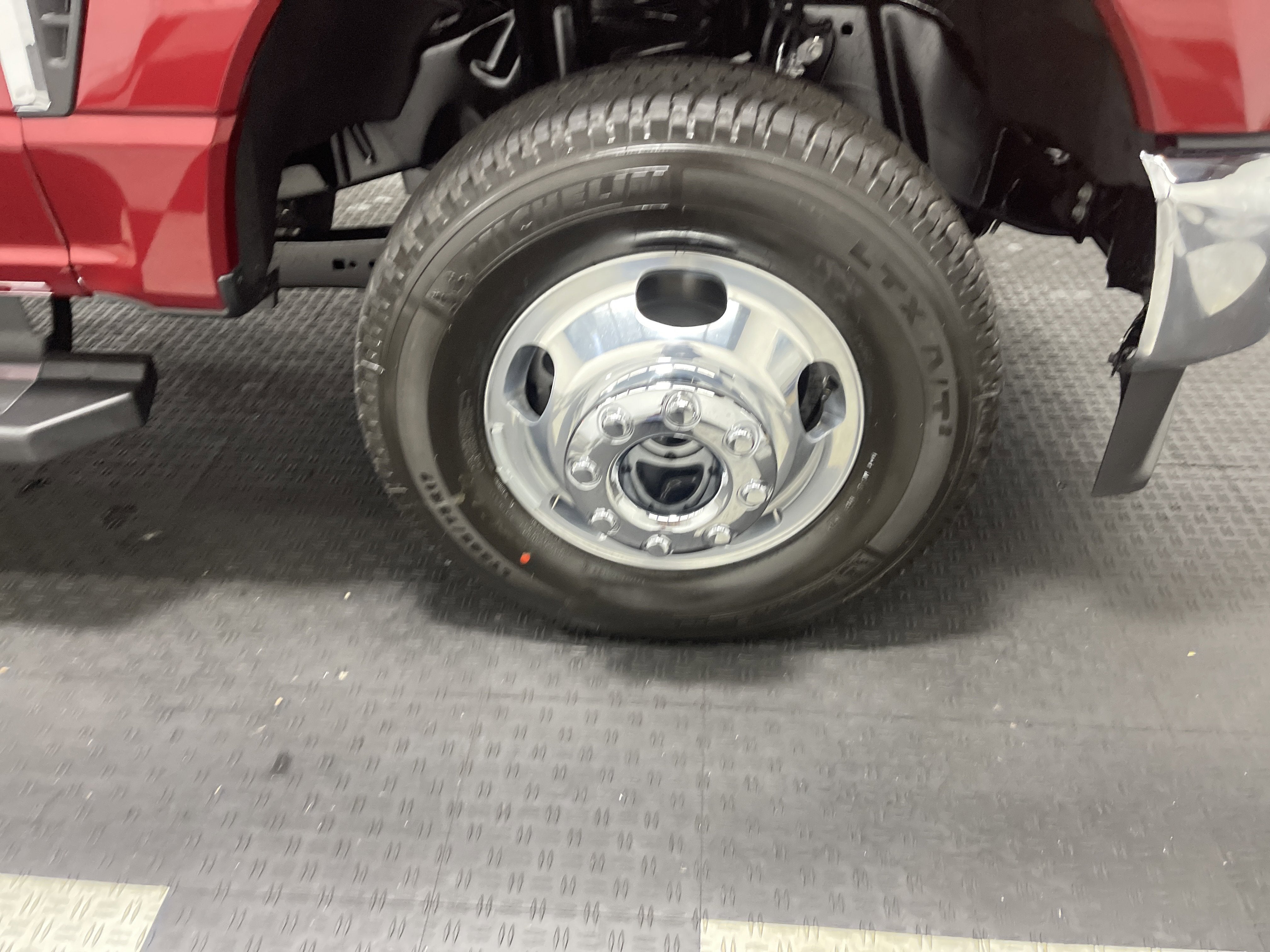 2026 Ford Super Duty F-350 DRW LARIAT