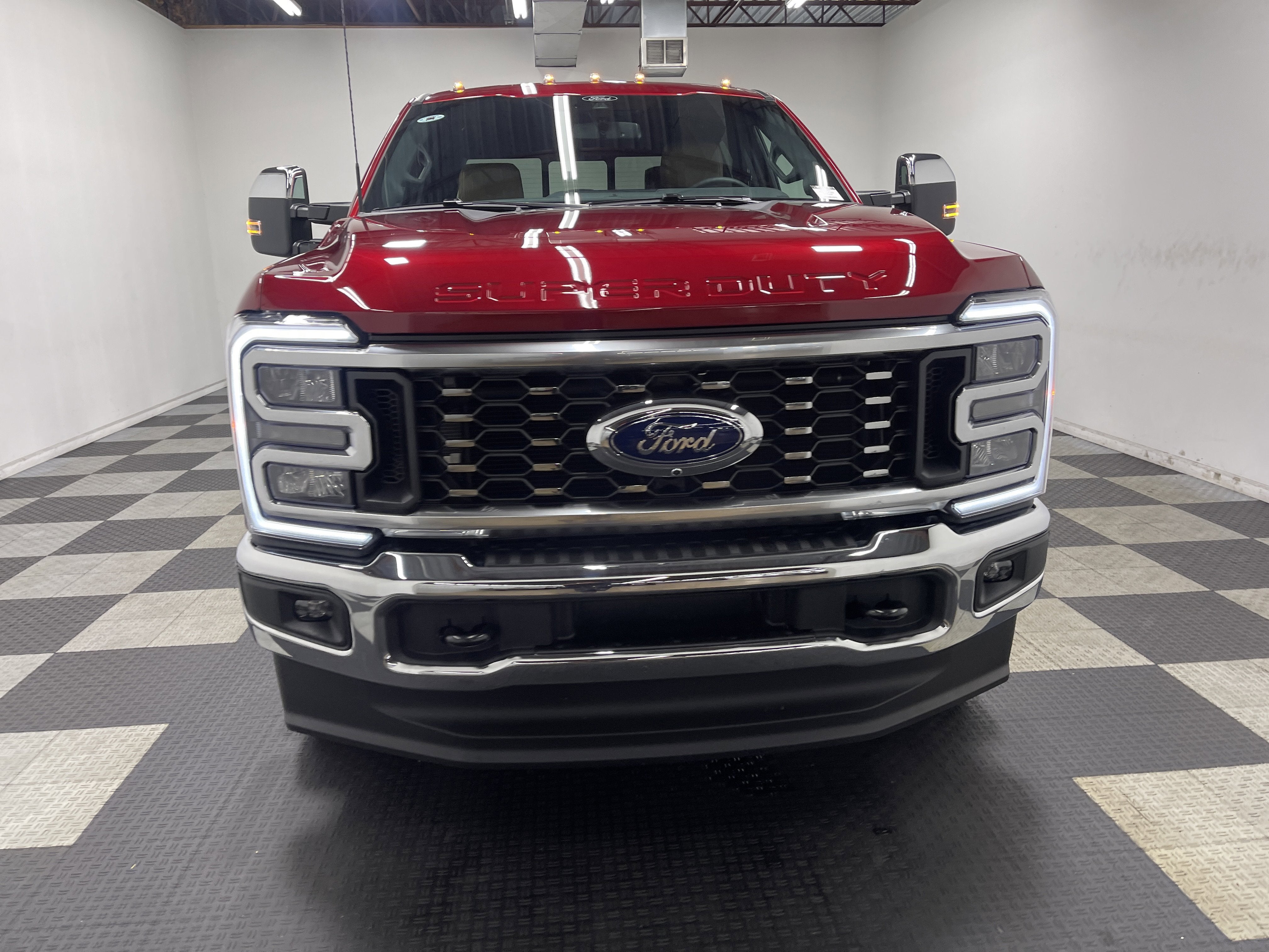 2026 Ford Super Duty F-350 DRW LARIAT