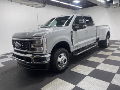 2026 Ford Super Duty F-350 DRW LARIAT