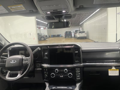 2026 Ford Super Duty F-350 DRW LARIAT