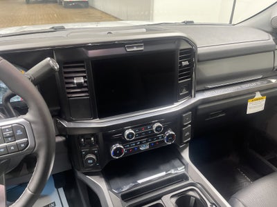 2026 Ford Super Duty F-350 DRW LARIAT