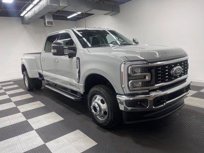 2026 Ford Super Duty F-350 DRW LARIAT