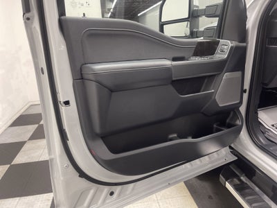 2026 Ford Super Duty F-350 DRW LARIAT