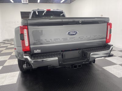 2026 Ford Super Duty F-350 DRW LARIAT