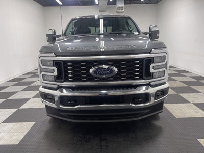 2026 Ford Super Duty F-350 DRW LARIAT