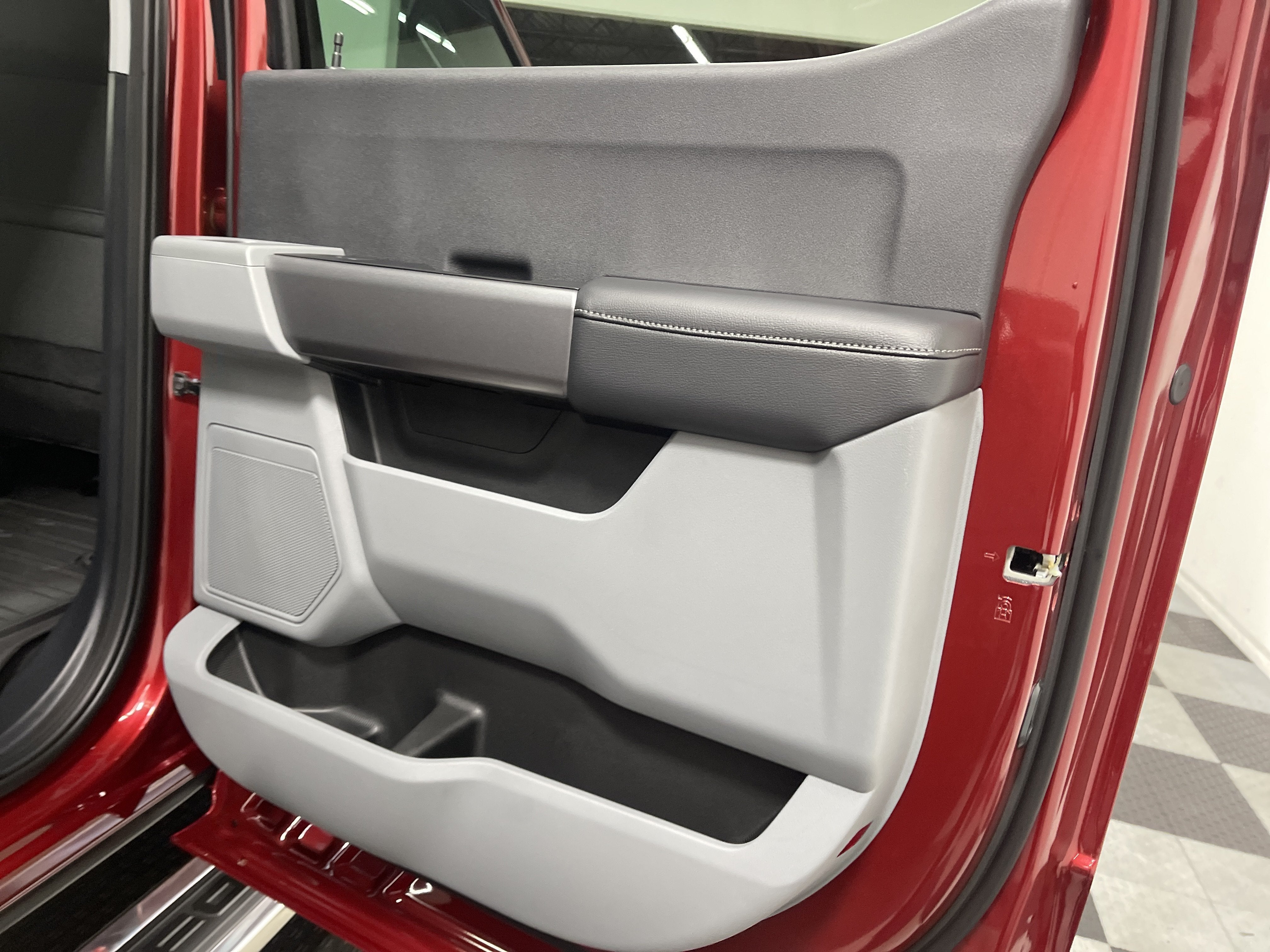 2026 Ford Super Duty F-350 DRW XLT