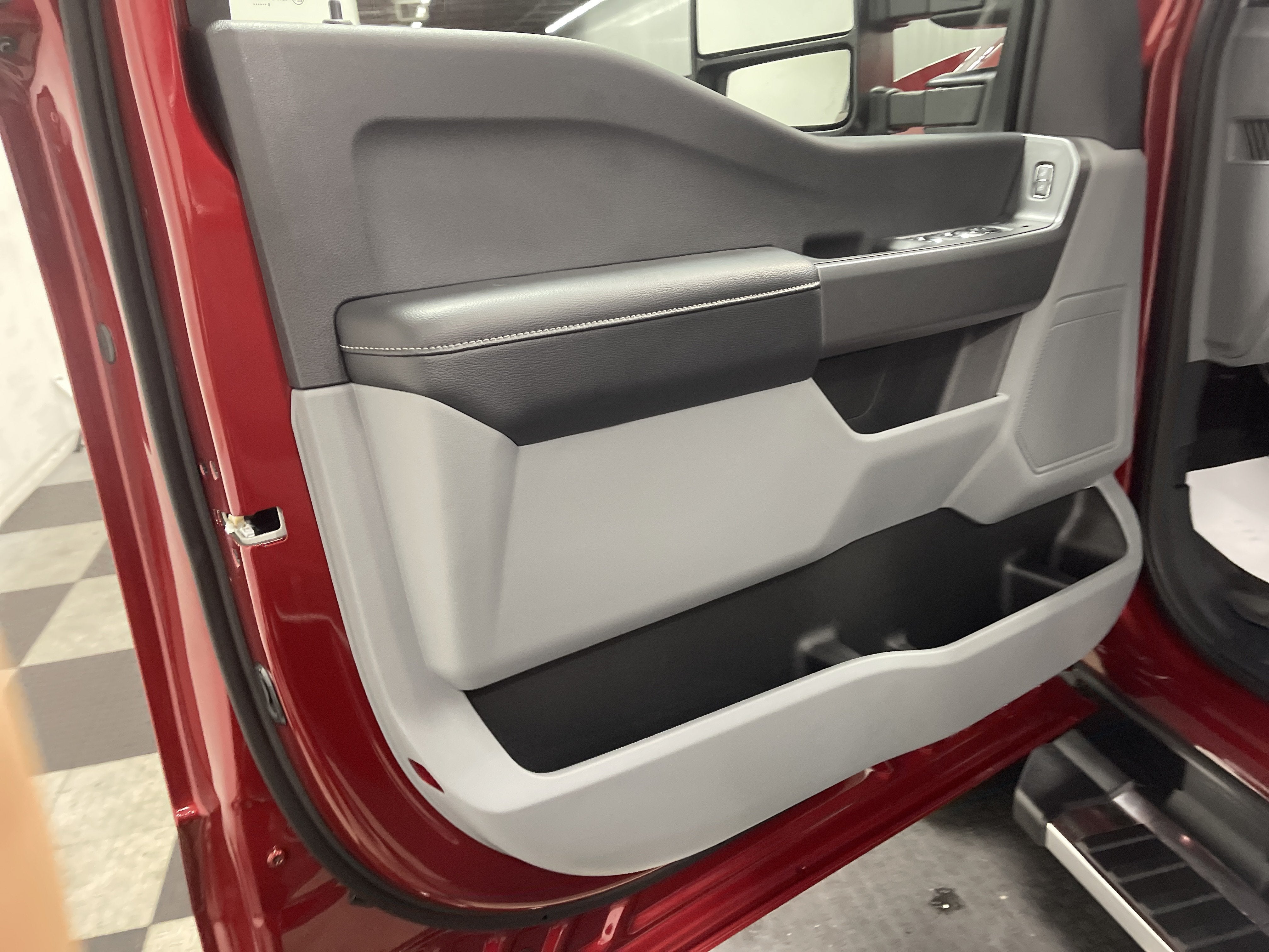 2026 Ford Super Duty F-350 DRW XLT