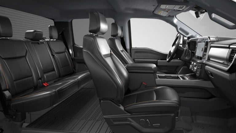 2026 Ford Super Duty F-350 DRW LARIAT
