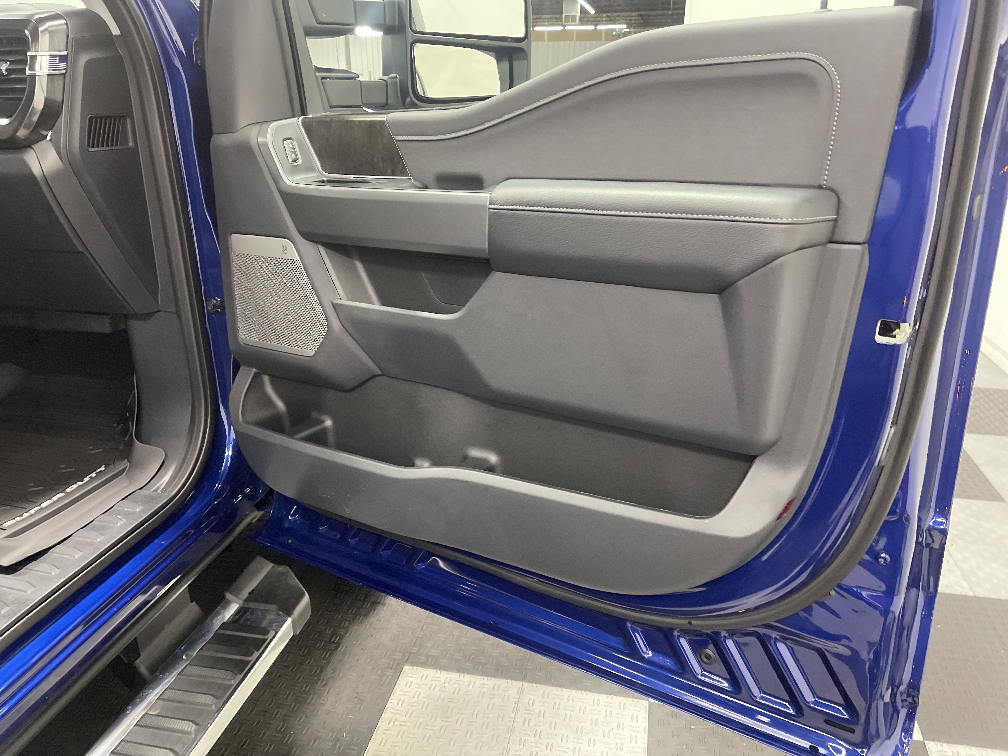 2026 Ford Super Duty F-350 DRW LARIAT