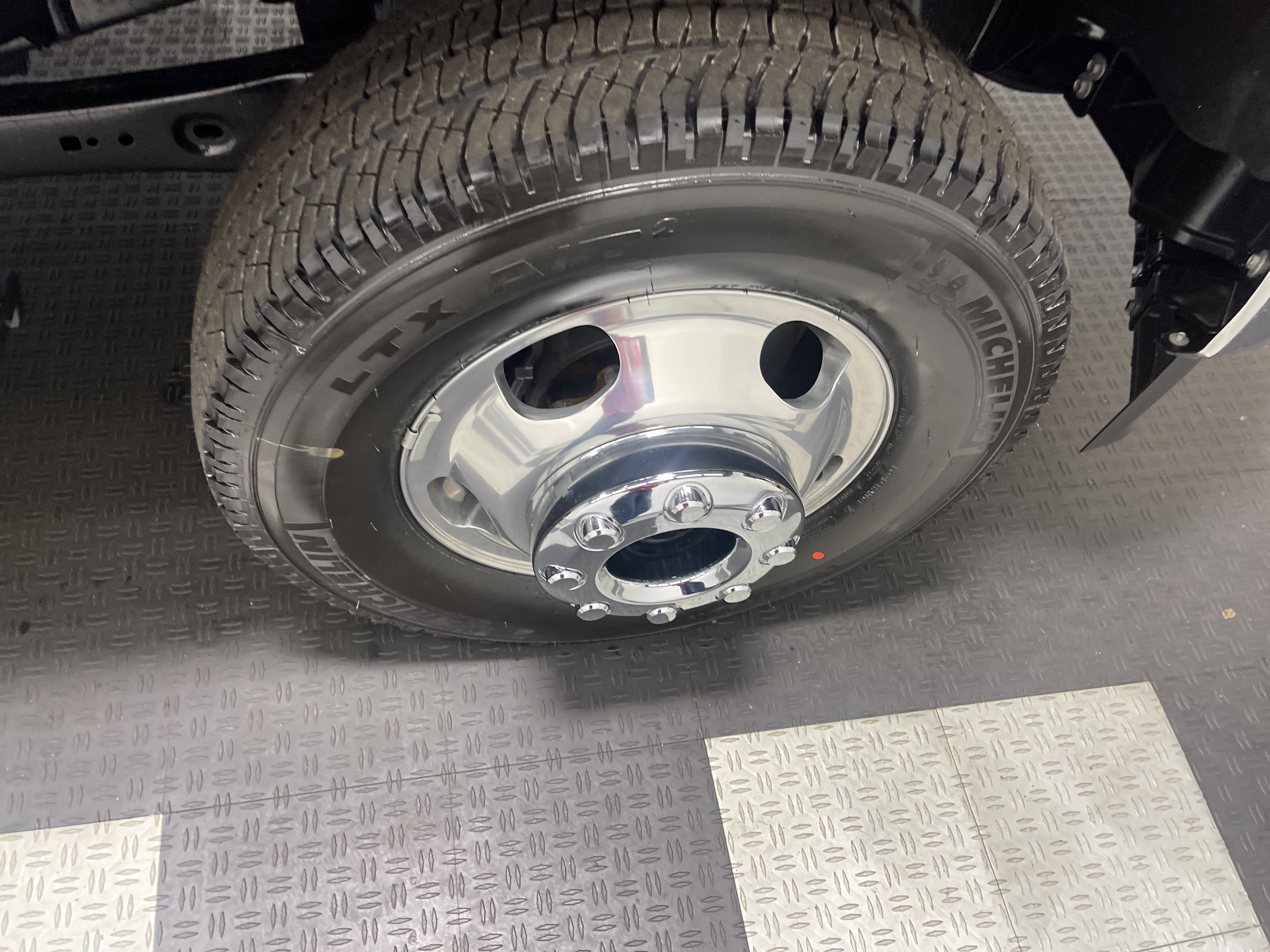 2026 Ford Super Duty F-350 DRW LARIAT