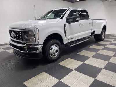 2026 Ford Super Duty F-350 DRW LARIAT