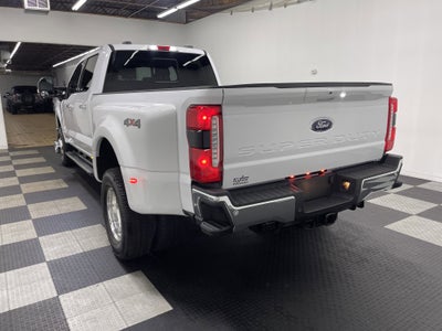 2026 Ford Super Duty F-350 DRW LARIAT