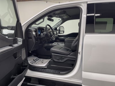 2026 Ford Super Duty F-350 DRW LARIAT