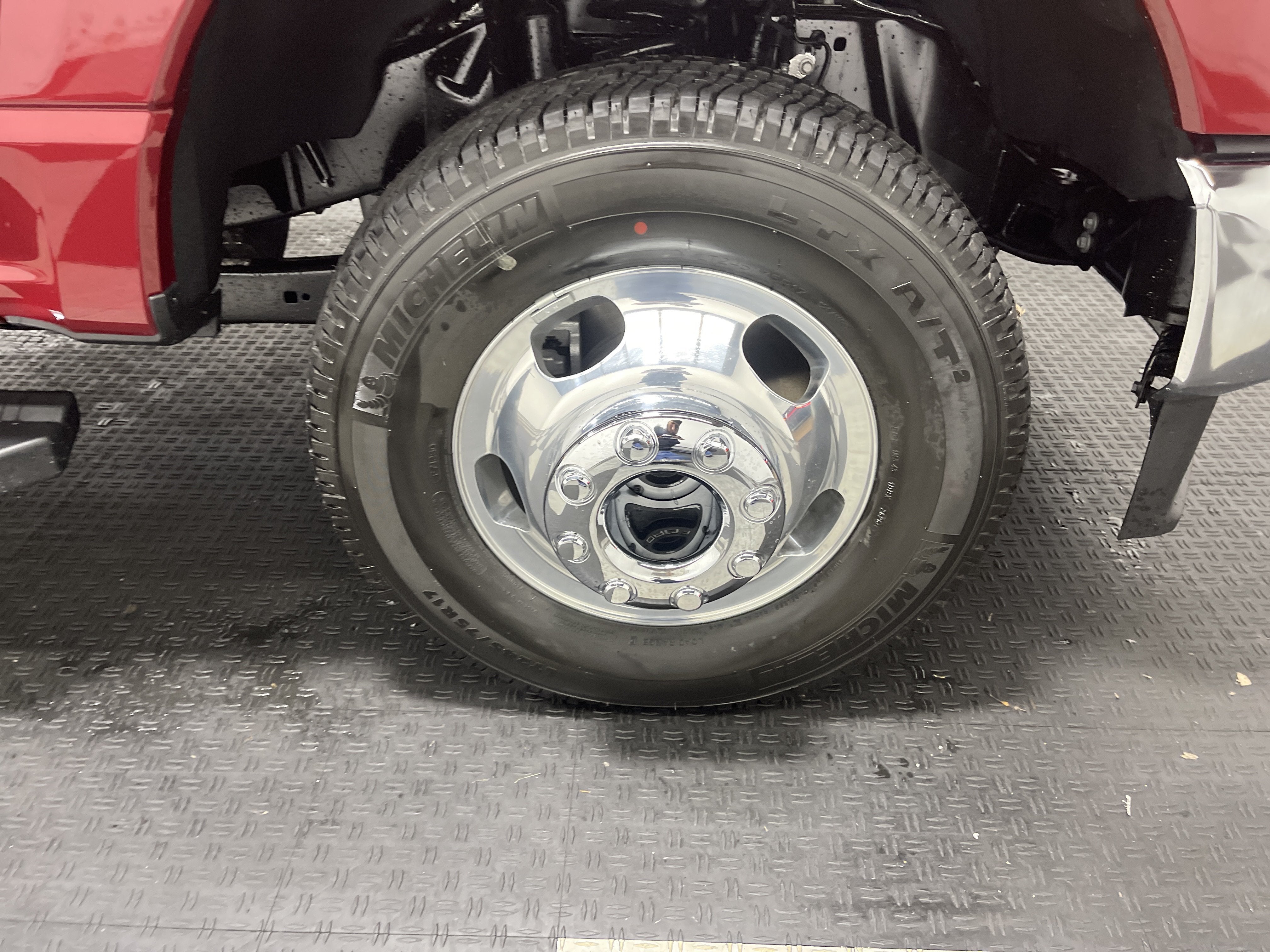 2026 Ford Super Duty F-350 DRW LARIAT