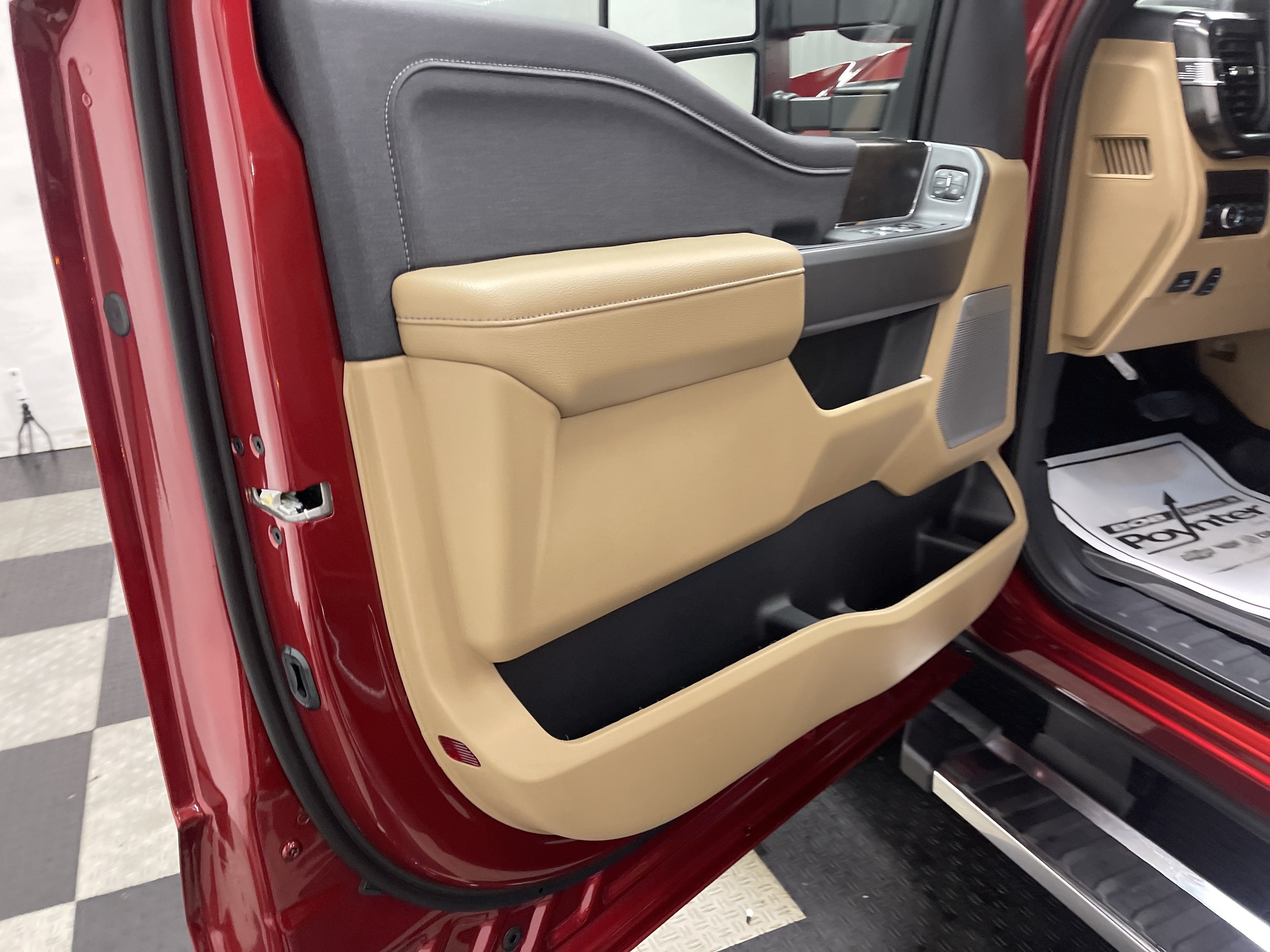 2026 Ford Super Duty F-350 DRW LARIAT