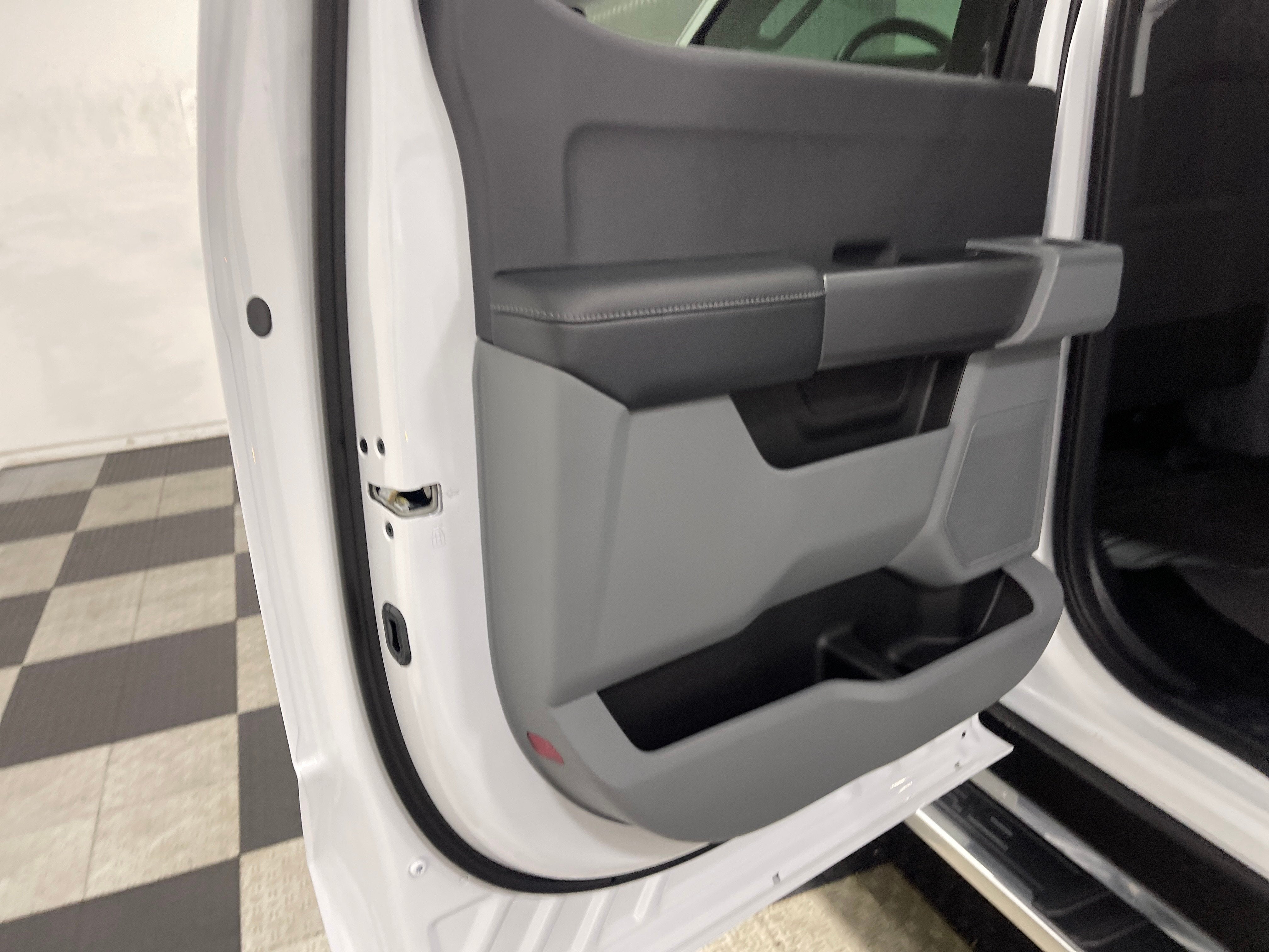 2026 Ford Super Duty F-350 DRW XLT